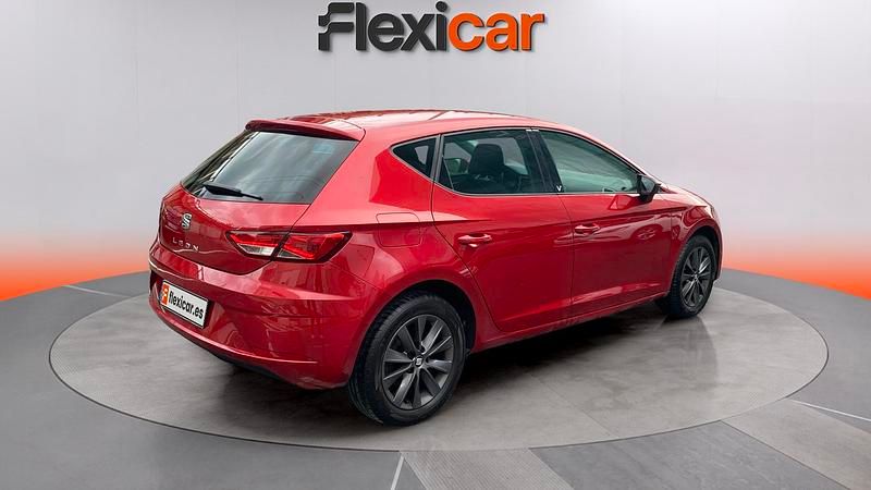 Usado Seat Leon Style 115 CV (84 kW) 2019 Rojo Berlina