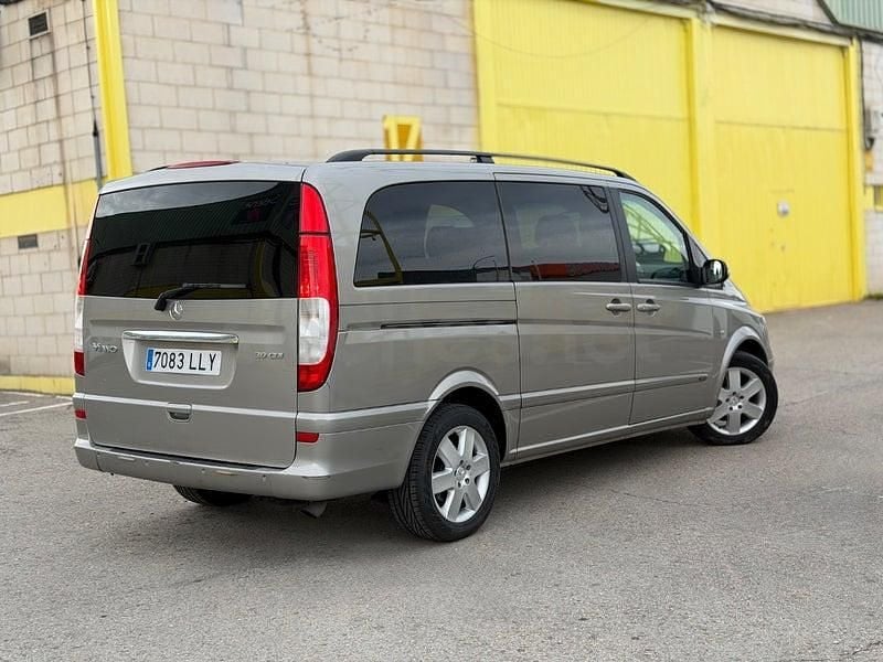 Usado Mercedes Viano 204 CV (150 kW) 2008 Beige Monovolumen