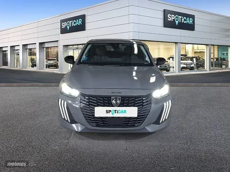Usado Peugeot 208 Allure 110 CV (80 kW) 2025 Gris Utilitario