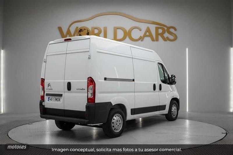 Usado Citroën Jumper 140 CV (102 kW) 2023 Blanco Monovolumen