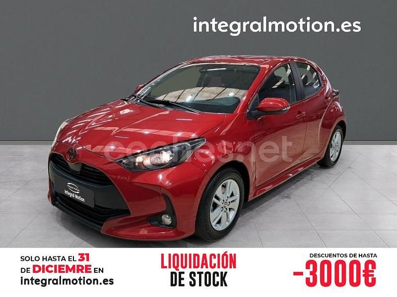 Rojo Usado 2024 Toyota Yaris Edition Berlina | 19.990 € (Un poco caro) - Imagen 1/4