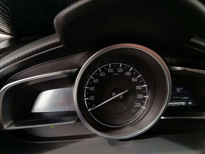 Usado Mazda 2 Edition 90 CV (66 kW) 2022 Blanco Berlina