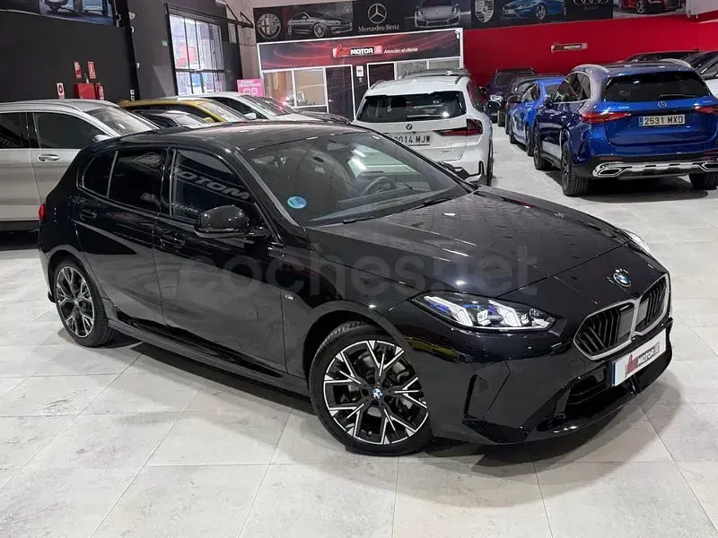 Usado BMW 120 Comfort Edition 163 CV (119 kW) 2025 Negro Utilitario