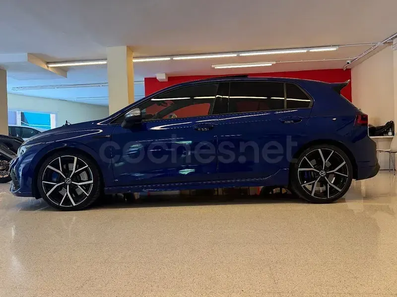 Usado VW Golf VIII R 320 CV (235 kW) 2021 Azul Berlina