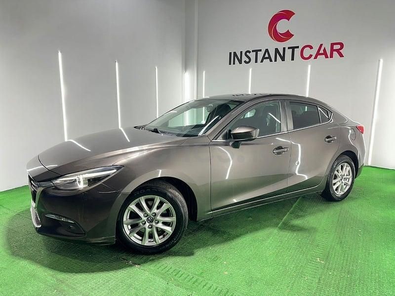 Usado Mazda 3 150 CV (110 kW) 2018 Gris / plata Berlina