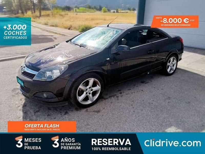 Usado Opel Astra Cabriolet Enjoy 139 CV (102 kW) 2006 Negro Descapotable