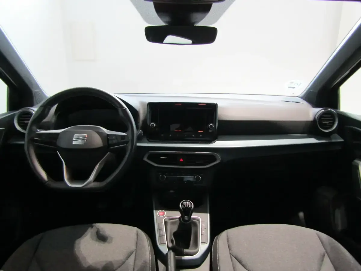 Usado Seat Arona Xperience 115 CV (84 kW) 2024 Negro SUV