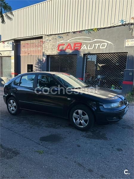 Negro Usado 2006 Seat Leon Sport Berlina | 3999 € (Buen precio) - Imagen 1/4