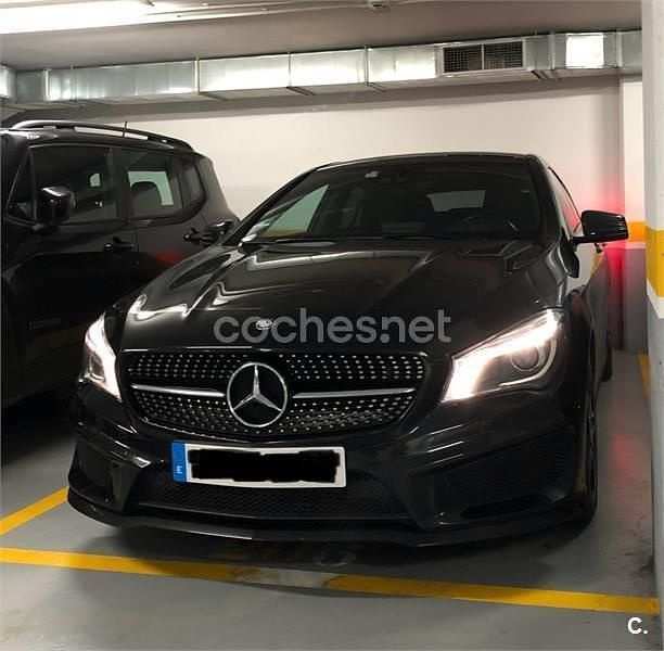 Negro Usado 2015 Mercedes CLA220 Shooting Brake AMG line Familiar | 13.000 € (Super precio) - Imagen 1/4