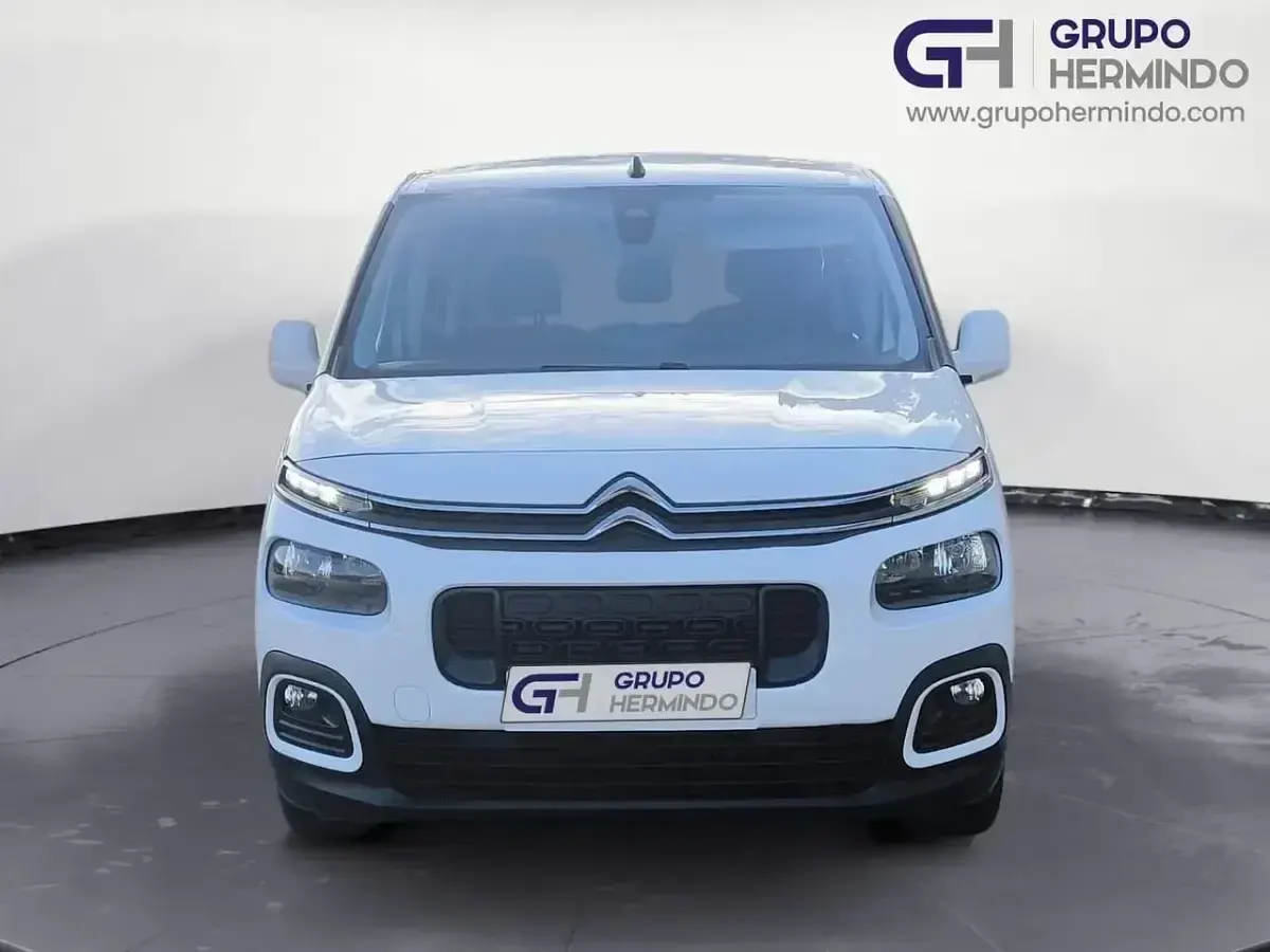 Usado Citroën Berlingo Feel 100 CV (73 kW) 2019 Blanco Monovolumen