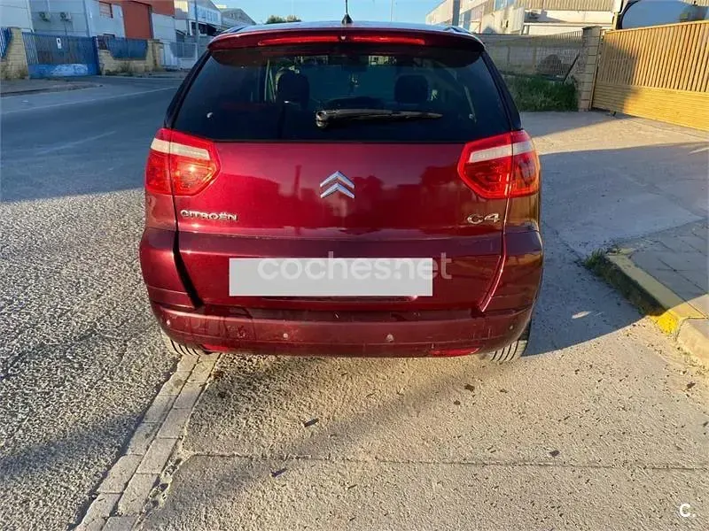 Usado Citroën C4 Picasso Exclusive 110 CV (80 kW) 2008 Granate Monovolumen