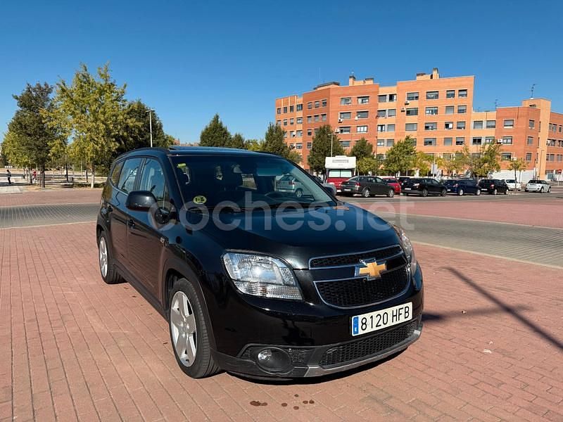 Usado Chevrolet Orlando LTZ 163 CV (119 kW) 2012 Negro Monovolumen