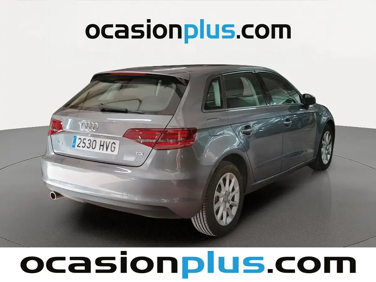 Usado Audi A3 Sportback 105 CV (77 kW) 2014 Gris Utilitario