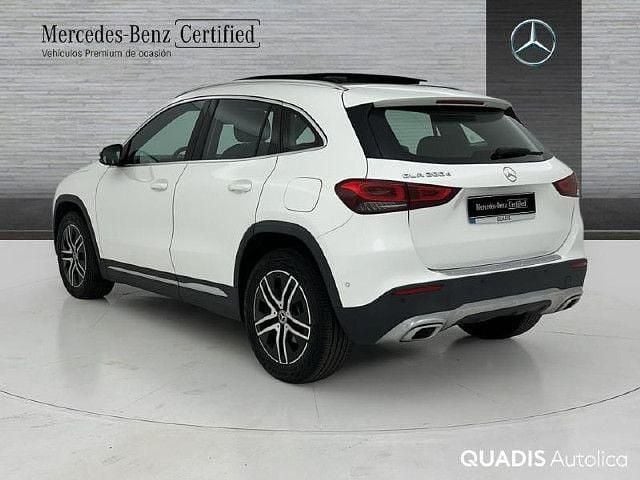 Usado Mercedes GLA200 Progressive 150 CV (110 kW) 2021 Blanco polar SUV