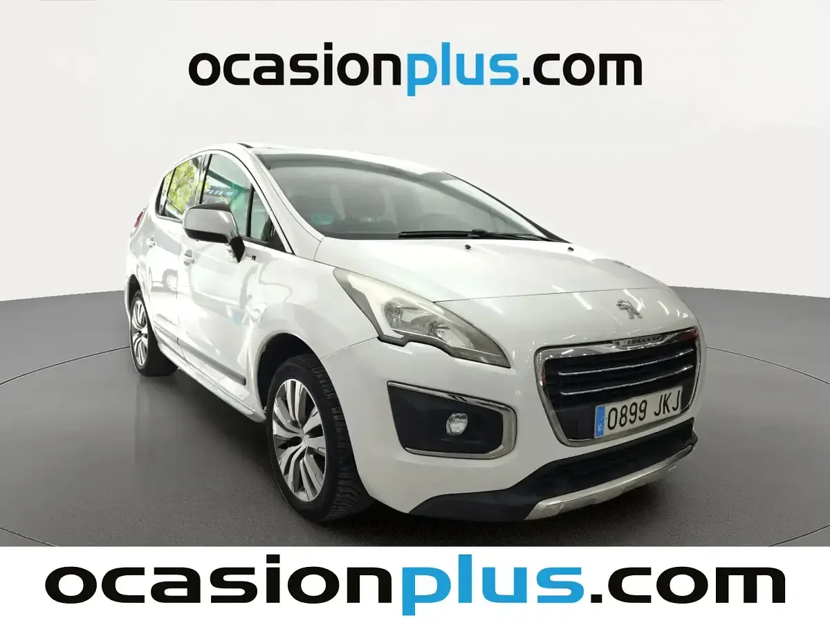 Usado Peugeot 3008 Style 131 CV (96 kW) 2015 Blanco Familiar