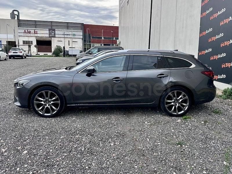 Usado Mazda 6 Luxury 150 CV (110 kW) 2017 Gris / plata Familiar