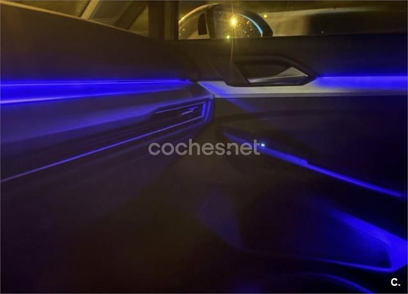 Usado VW Golf VIII Life 115 CV (84 kW) 2021 Gris / plata Berlina