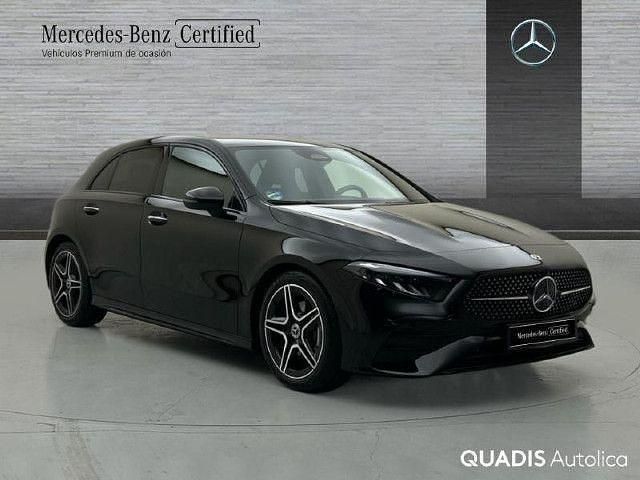 Usado Mercedes A180 AMG line 136 CV (100 kW) 2025 Negro