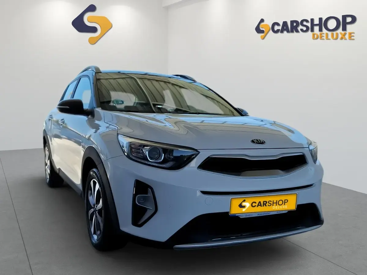 Usado Kia Stonic 120 CV (88 kW) 2021 Blanco SUV