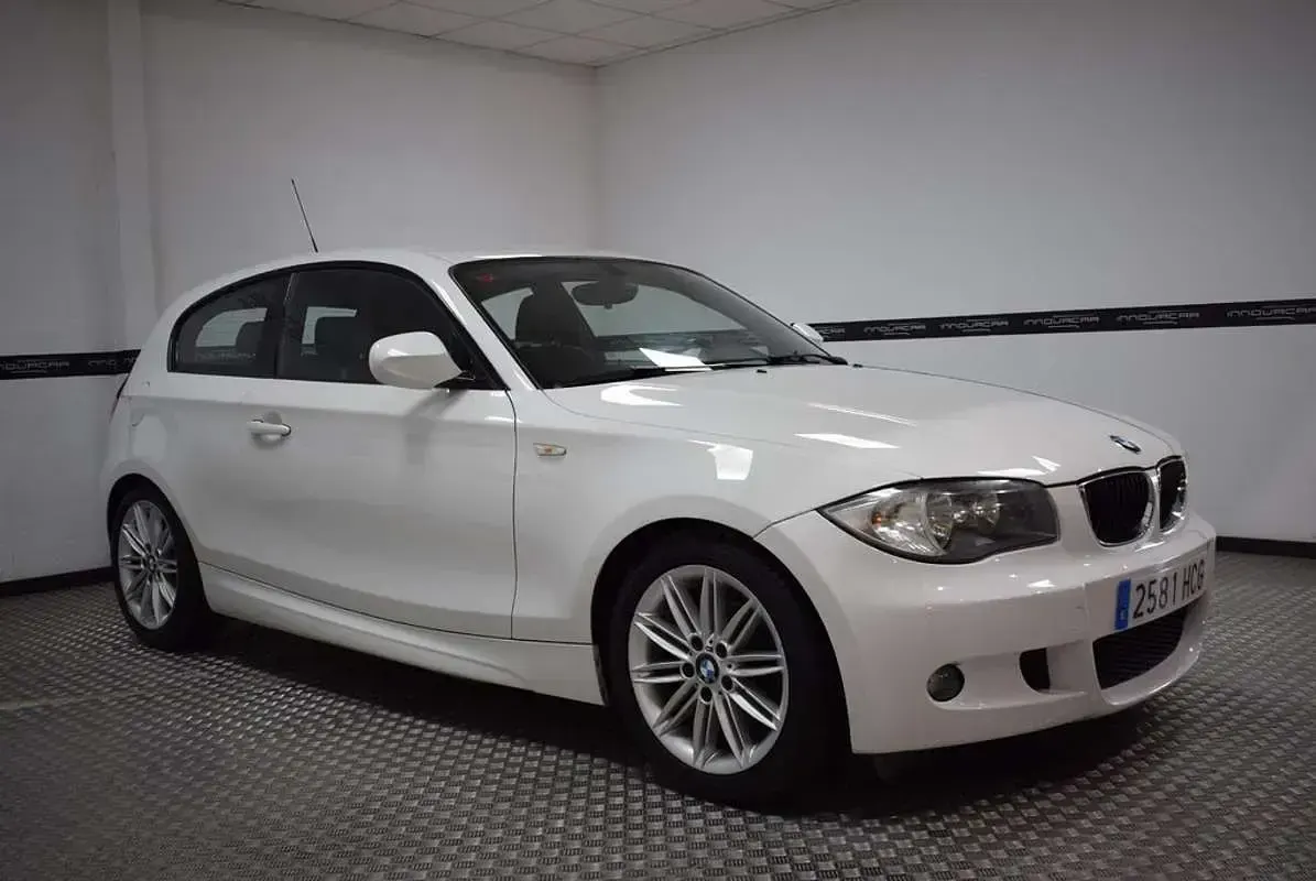Usado BMW 116 116 CV (85 kW) 2011 Blanco Utilitario