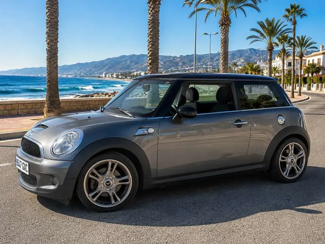 Usado Mini Cooper S 184 CV (135 kW) 2010 Gris Utilitario