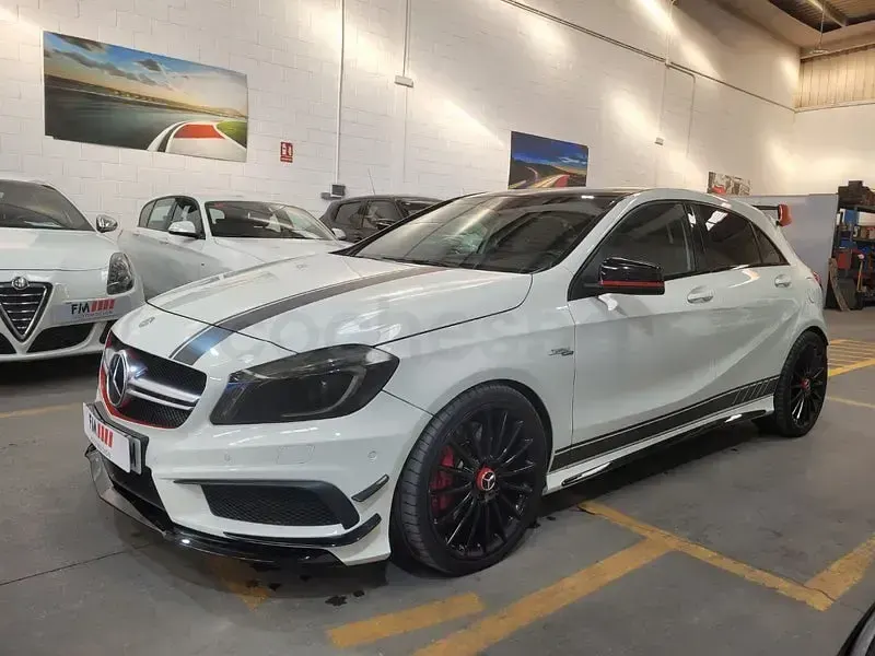 Usado Mercedes A45 AMG AMG Edition 1 360 CV (264 kW) 2014 Blanco Utilitario