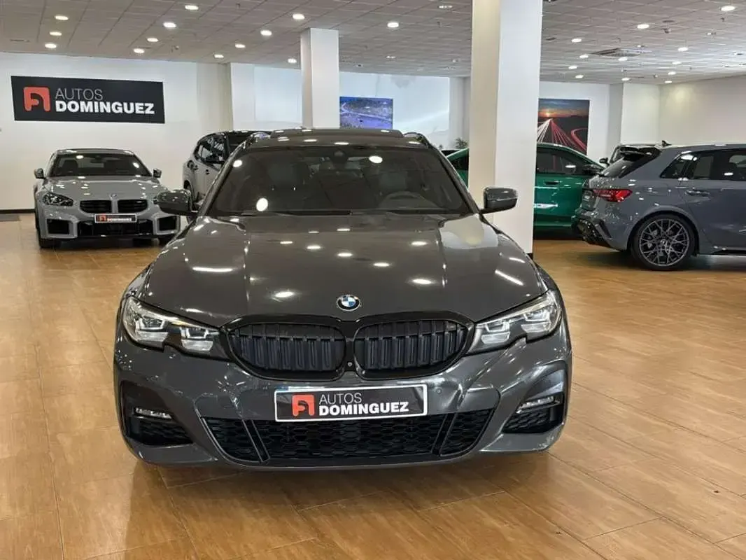 Usado BMW 318 150 CV (110 kW) 2021 Negro Familiar