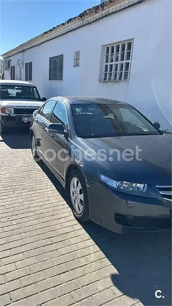 Usado Honda Accord Executive 140 CV (102 kW) 2007 Gris / plata Berlina