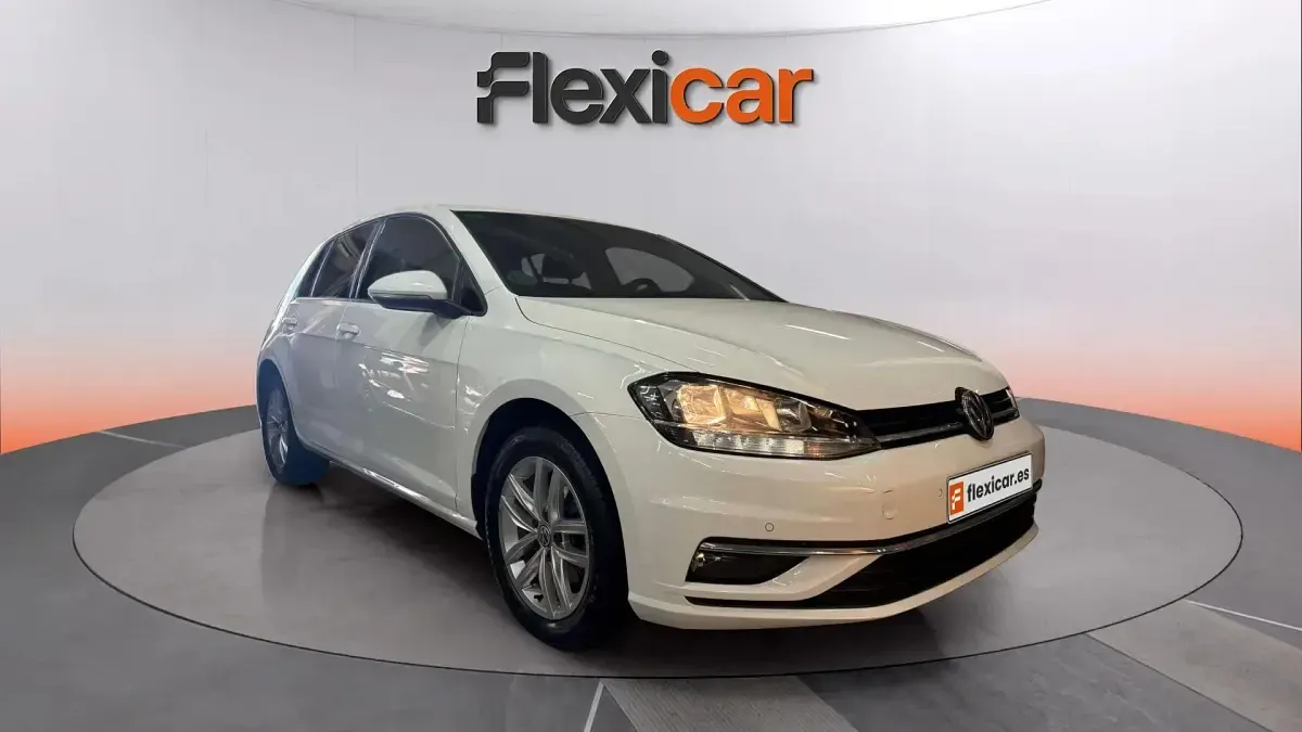 Używany VW Golf VII Advance 125 KM (91 kW) 2018 Sedan/Limuzyna