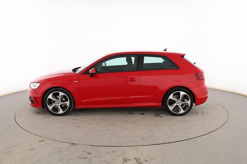 Käytetty Audi A3 S-Line 110 HP (80 kW) 2015 Punainen Sedan
