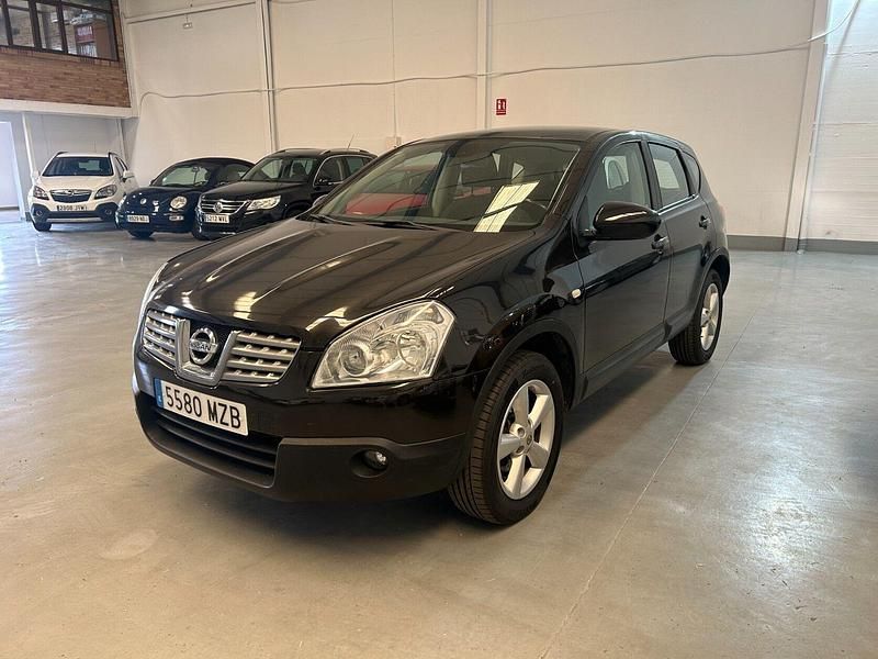 Usado Nissan Qashqai Visia 106 CV (77 kW) 2009 Negro SUV