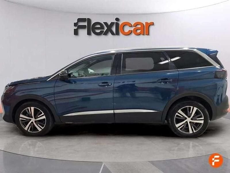 Używany Peugeot 5008 Allure 131 KM (96 kW) 2023 Niebieski SUV
