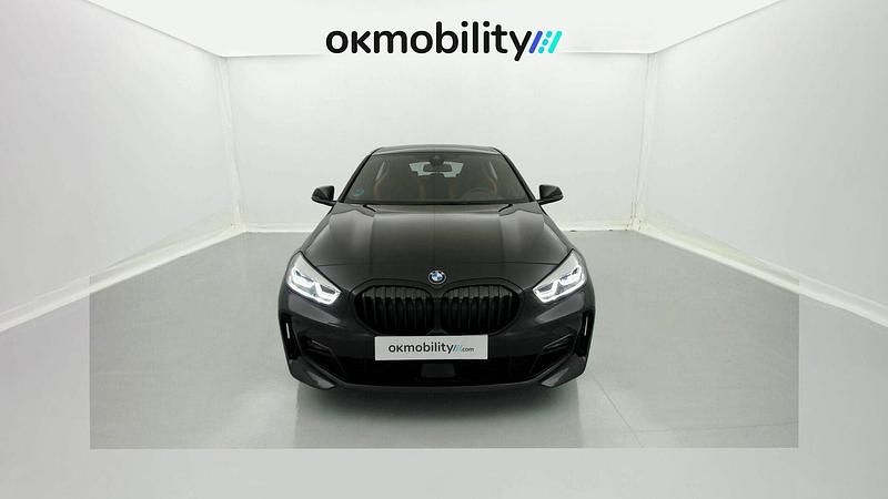Usado BMW 118 M Sport 136 CV (100 kW) 2024 Saphirschwarz Utilitario