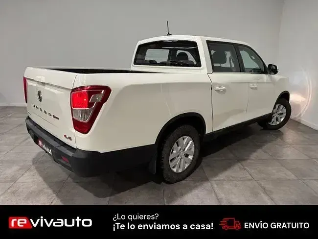 Usado SsangYong Musso 202 CV (148 kW) 2023 Blanco Pickup/Camioneta