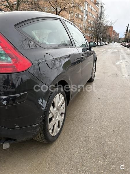 Usado Citroën C4 90 CV (66 kW) 2007 Negro Berlina