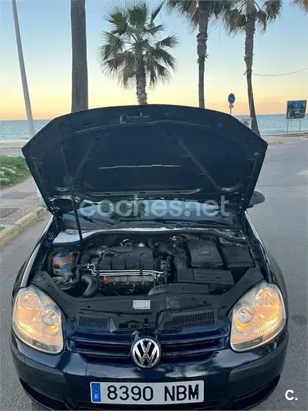 Usado VW Golf V Sportline 140 CV (102 kW) 2007 Azul Berlina