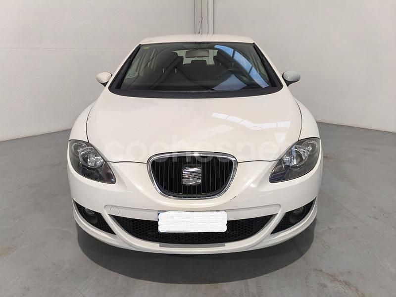 Blanco Usado 2008 Seat Leon Style Berlina | 5500 € (Precio justo) - Imagen 1/4