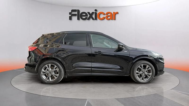 Usado Ford Kuga ST-Line 120 CV (88 kW) 2024 Negro SUV