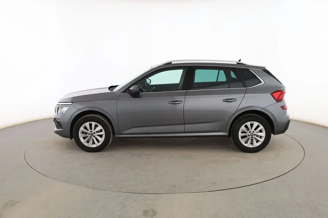 Usado Skoda Kamiq Selection 116 CV (85 kW) 2025 Gris SUV