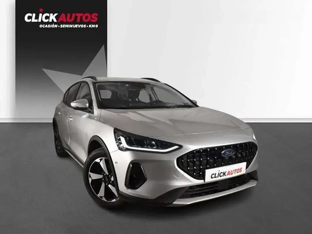Usado Ford Focus Active 155 CV (114 kW) 2024 Plateado Berlina