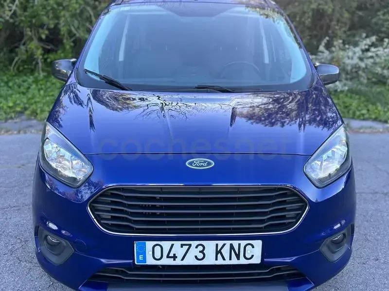 Usado Ford Tourneo Courier Sport 100 CV (73 kW) 2018 Azul Monovolumen
