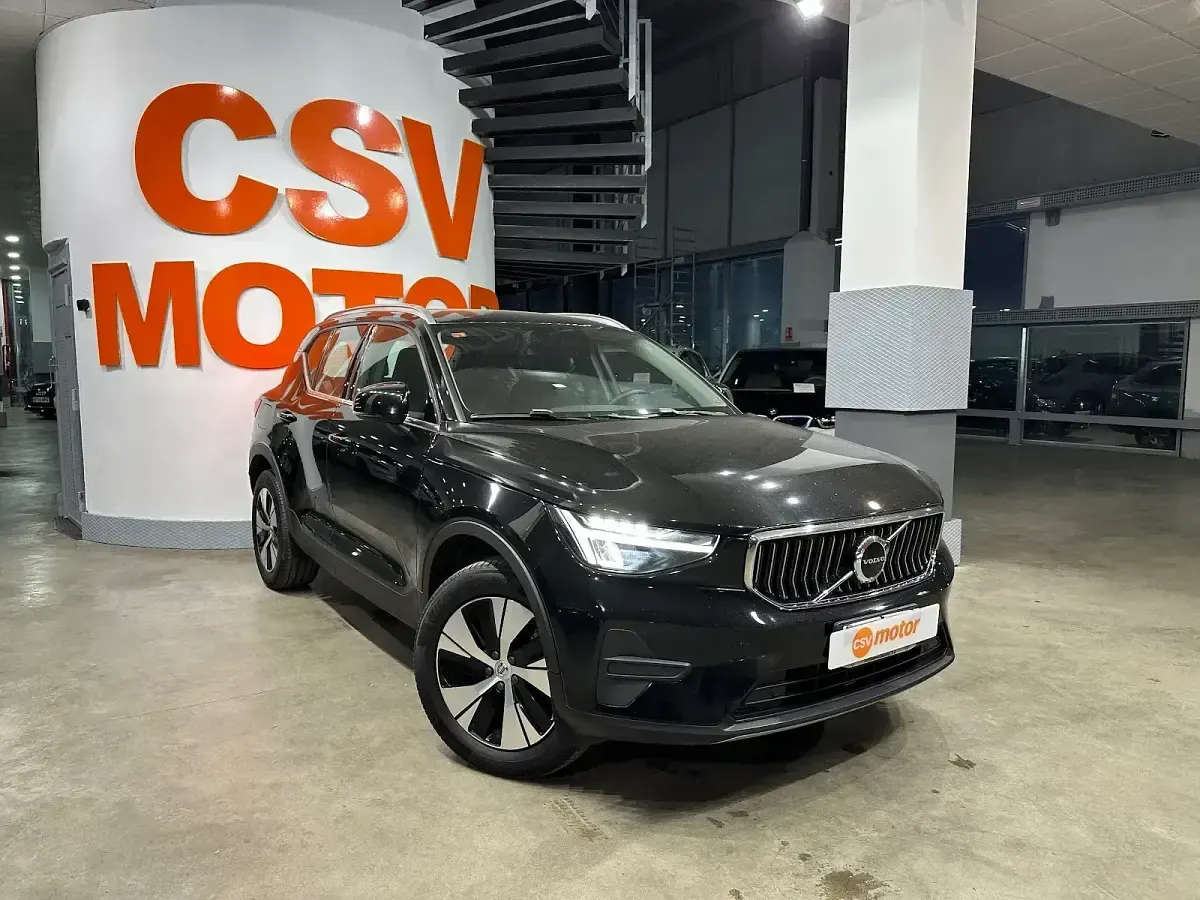 Usado Volvo XC40 Inscription 211 CV (155 kW) 2022 Negro SUV