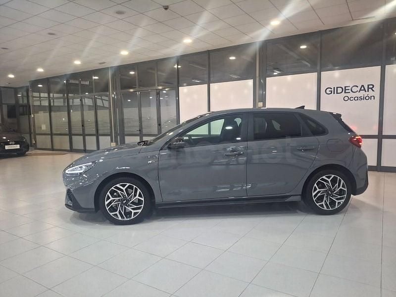Begagnad Hyundai i30 N Line 100 HK (73 kW) 2025 Grå Sedan