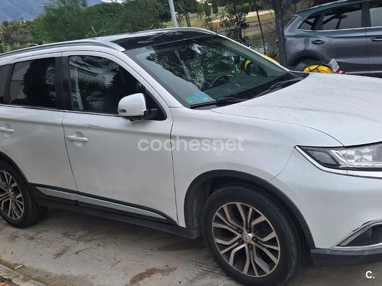 Usado Mitsubishi Outlander Motion 150 CV (110 kW) 2017 Blanco SUV