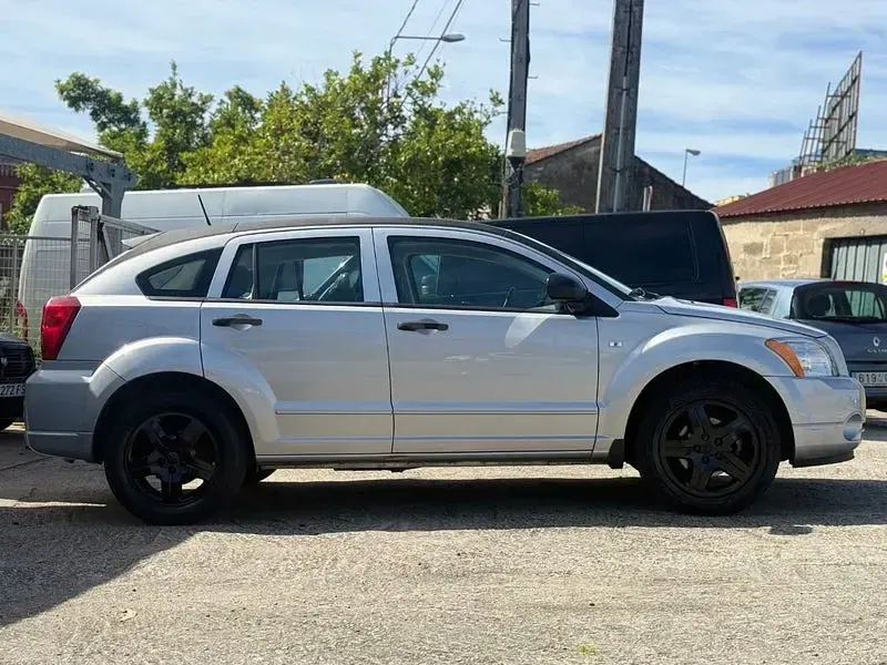 Usado Dodge Caliber SXT 156 CV (114 kW) 2007 Gris / plata Utilitario