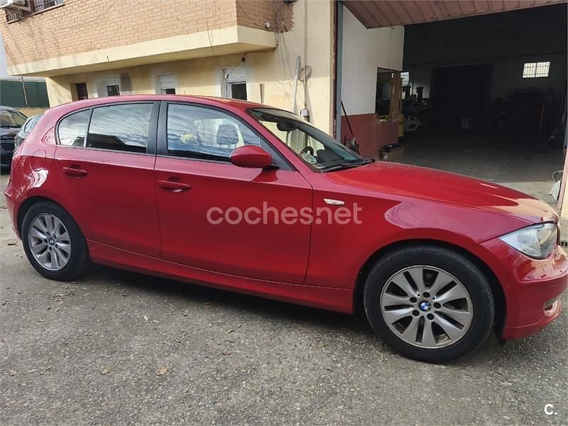 Usado BMW 120 163 CV (119 kW) 2008 Rojo Utilitario