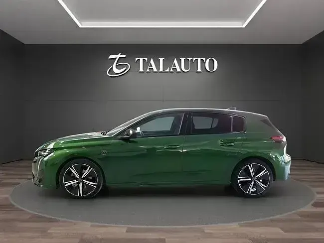 Usado Peugeot 308 GT 130 CV (95 kW) 2022 Verde Berlina