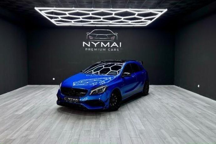 Azul Usado 2016 Mercedes A45 AMG AMG | 29.995 € - Imagen 1/4