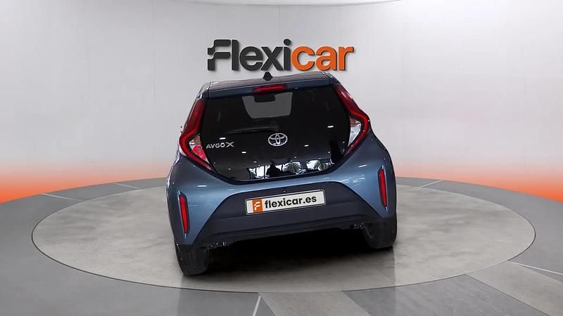 Usado Toyota Aygo X Play 72 CV (52 kW) 2024 Azul SUV