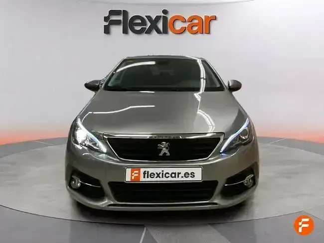 Usado Peugeot 308 Style 130 CV (95 kW) 2020 Gris Berlina